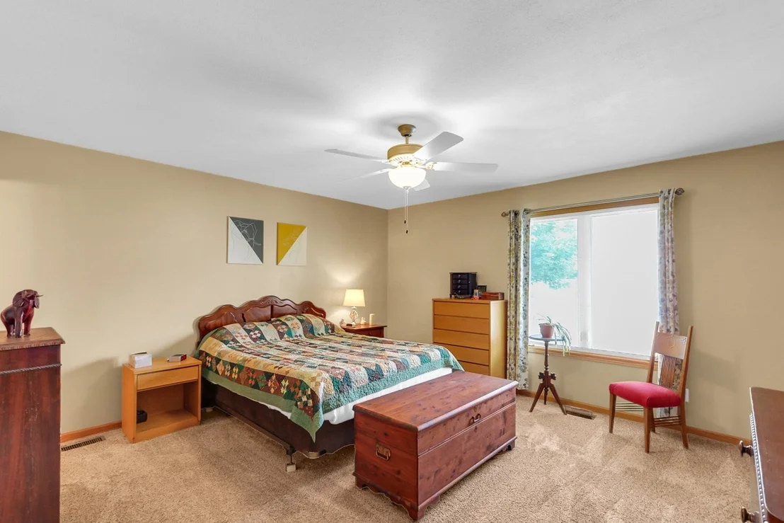 Photo of 403 N Cedar Drive