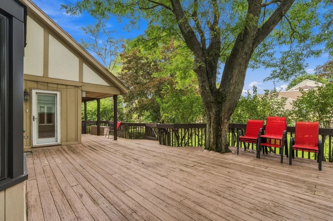Photo of 1221 W Sable Drive