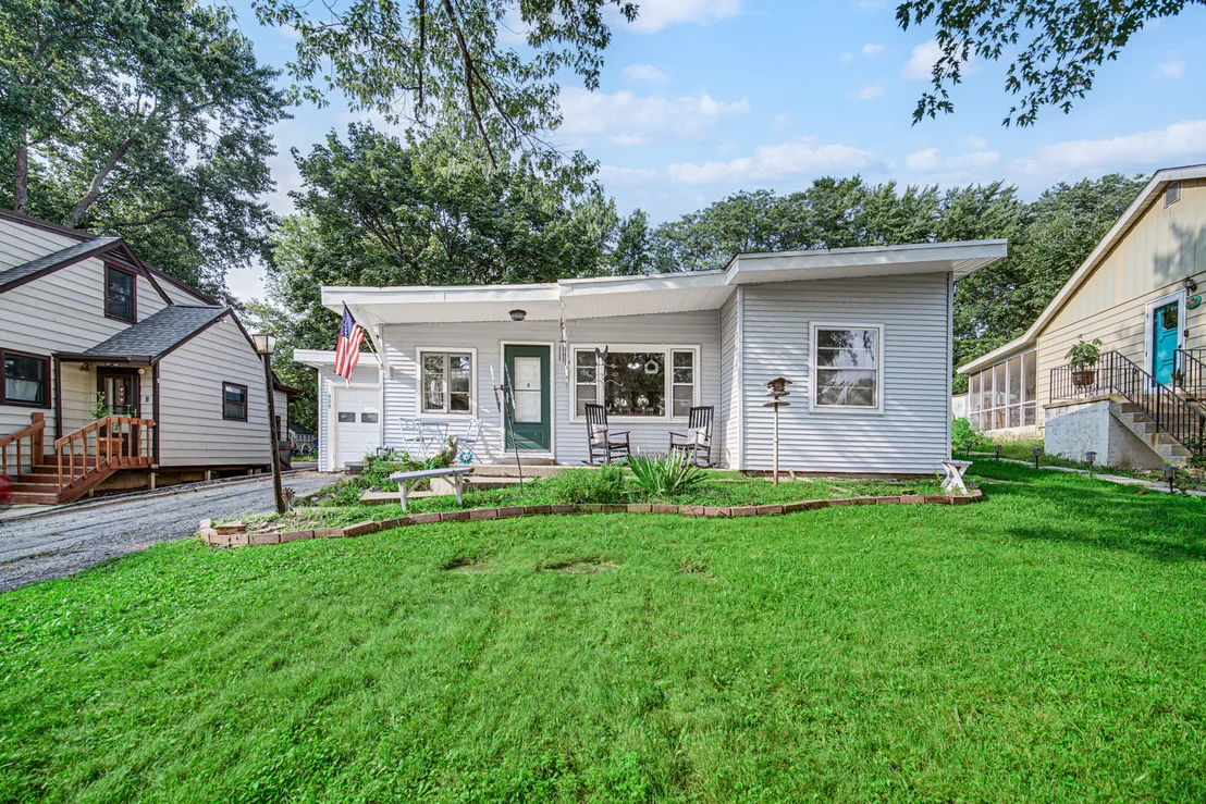 Photo of 909 Pershing Drive