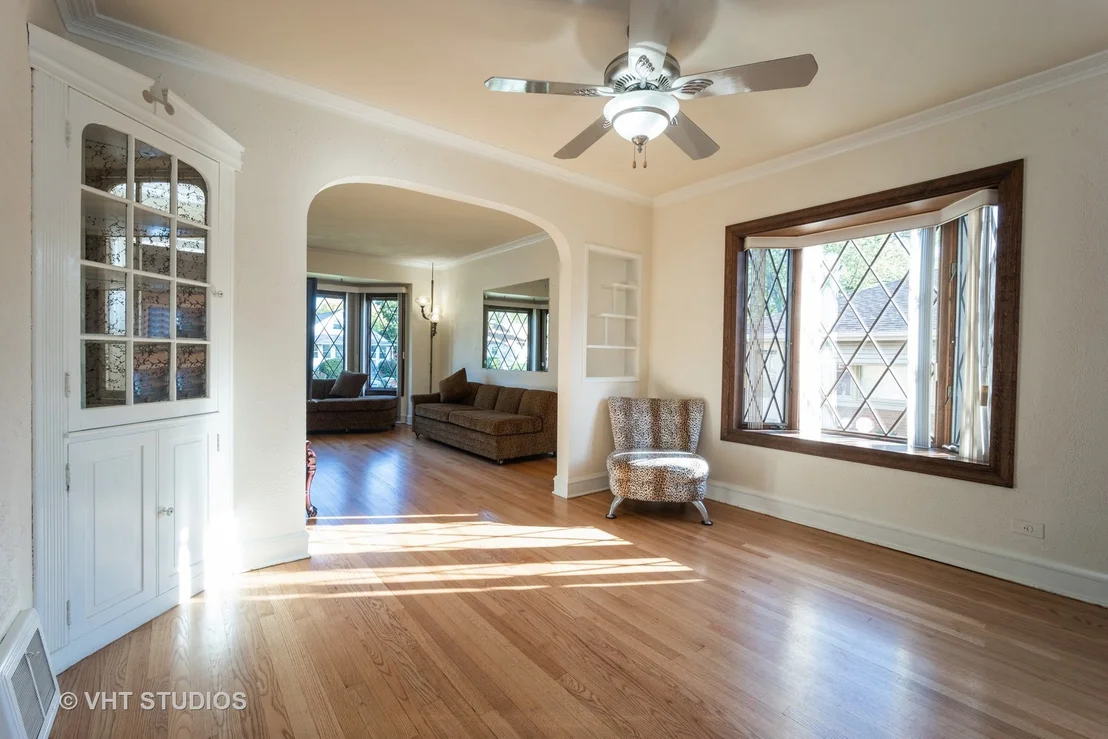 Photo of 827 Rose Avenue