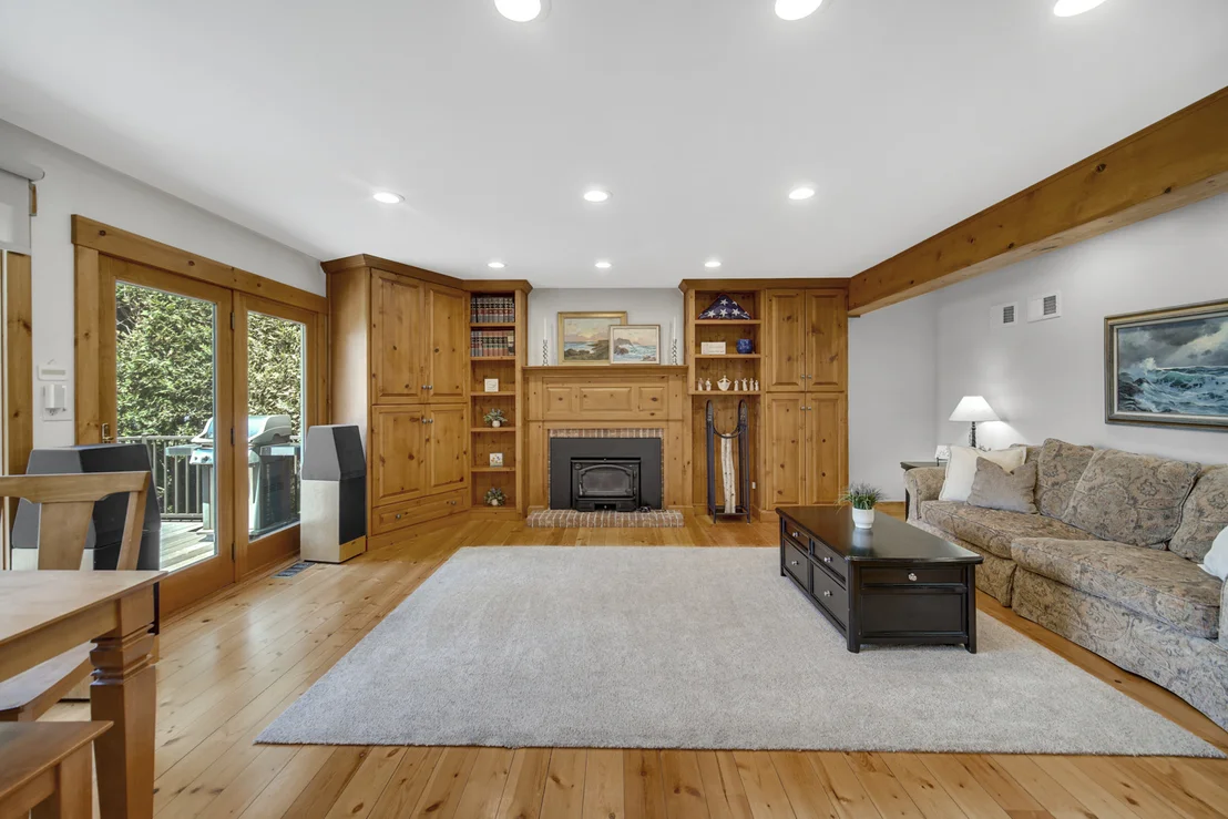 Photo of 224 MAINSAIL Drive