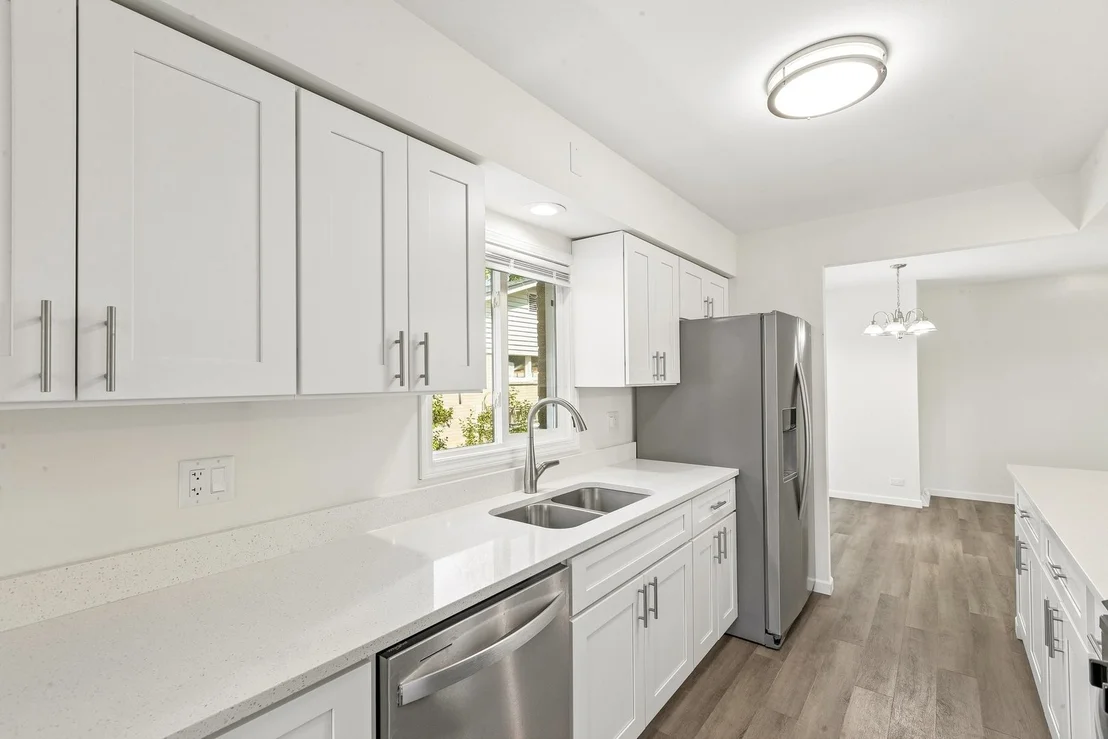 Photo of 866 Clark Lane