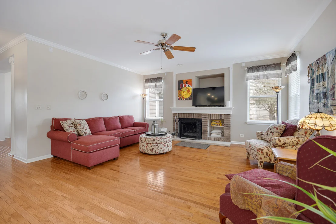 Photo of 566 Horizon Drive W