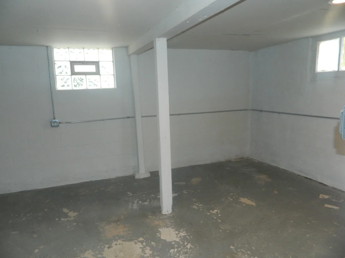 Photo of 1715 CORA Street