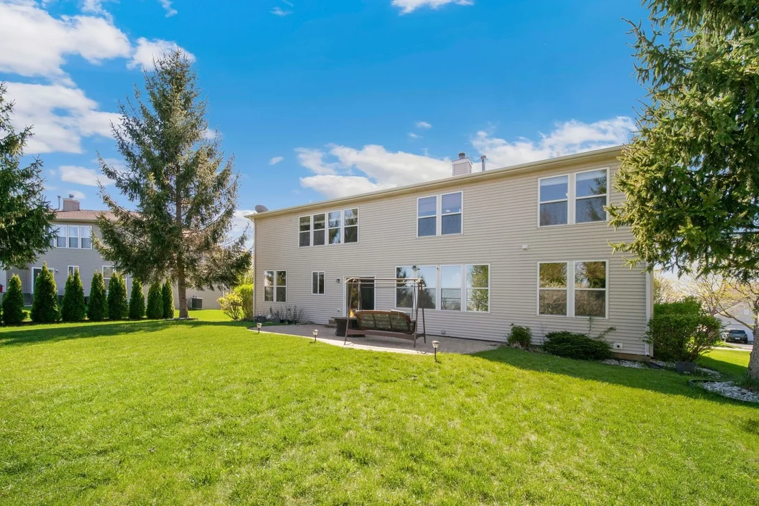 Photo of 18950 W Glenhurst Drive