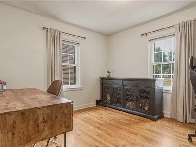 Photo of 902 W Washington Street