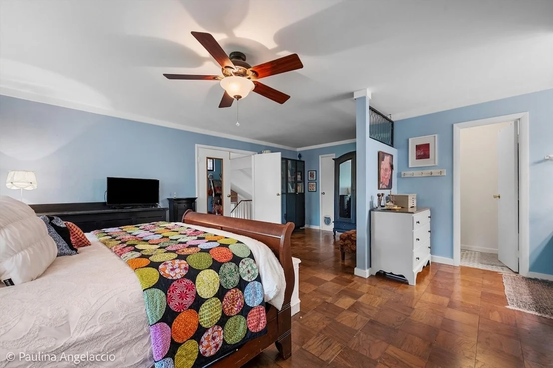 Photo of 1102 N Pepper Tree Drive