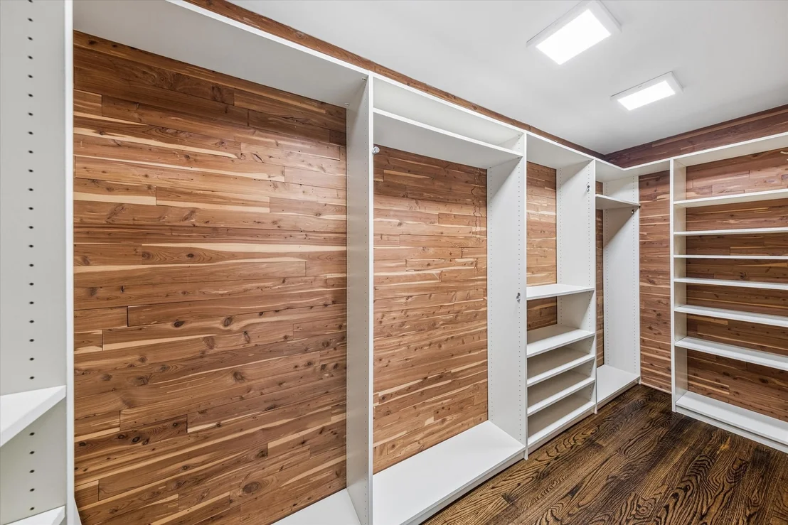 Photo of 600 Midway Park Avenue