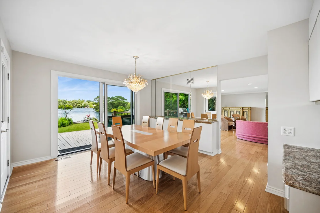 Photo of 2036 Valley Lo Lane
