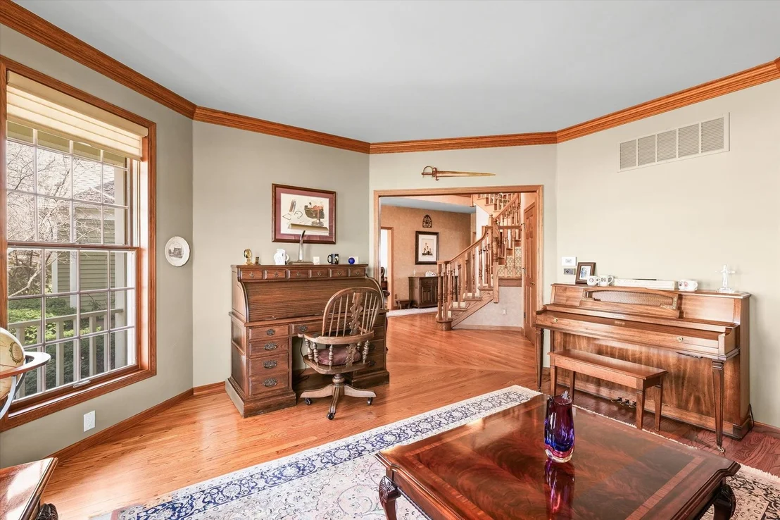 Photo of 2204 Edgewater Place