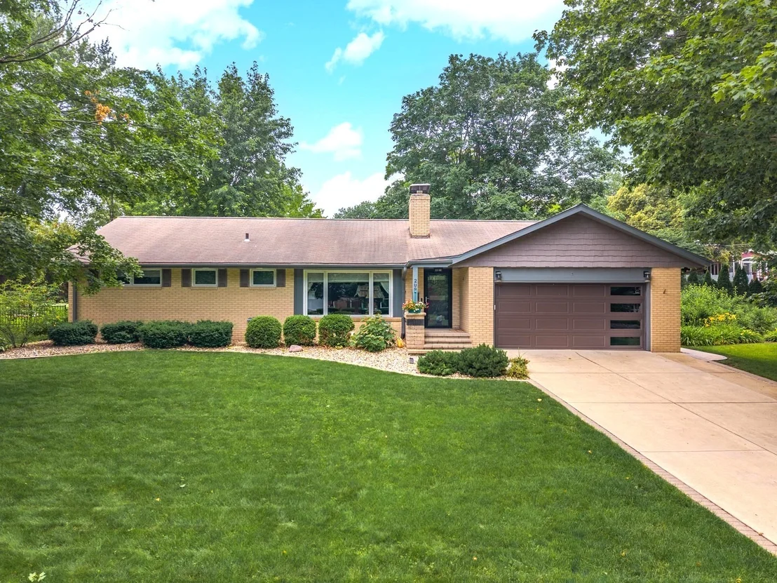 Photo of 209 Orleans Drive