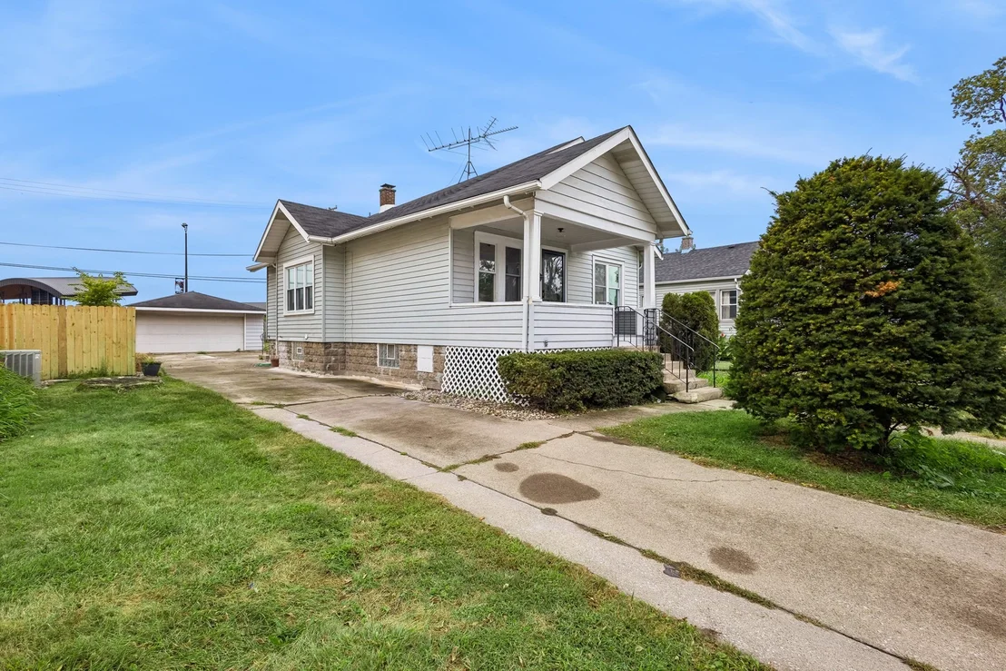 Photo of 3347 Washington Street