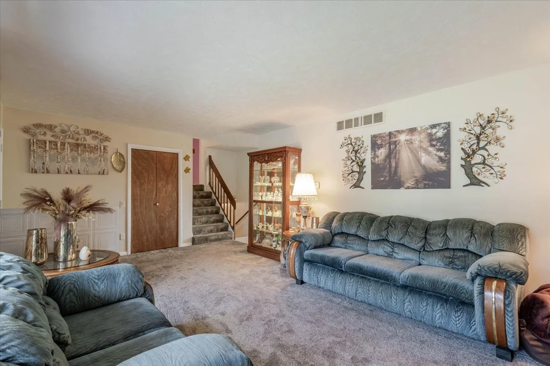 Photo of 122 Camelot Drive