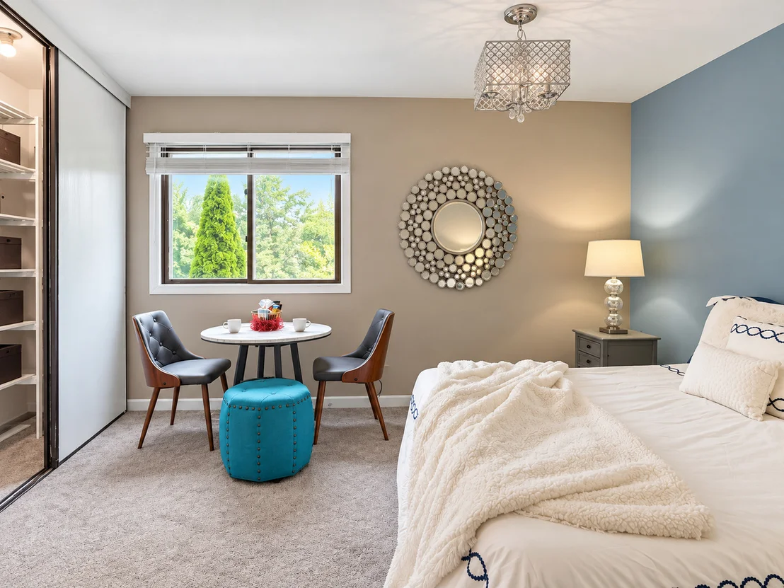 Photo of 1401 Knoll Drive