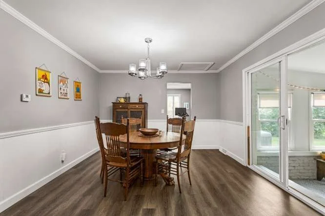 Photo of 1703 Mayfair Road