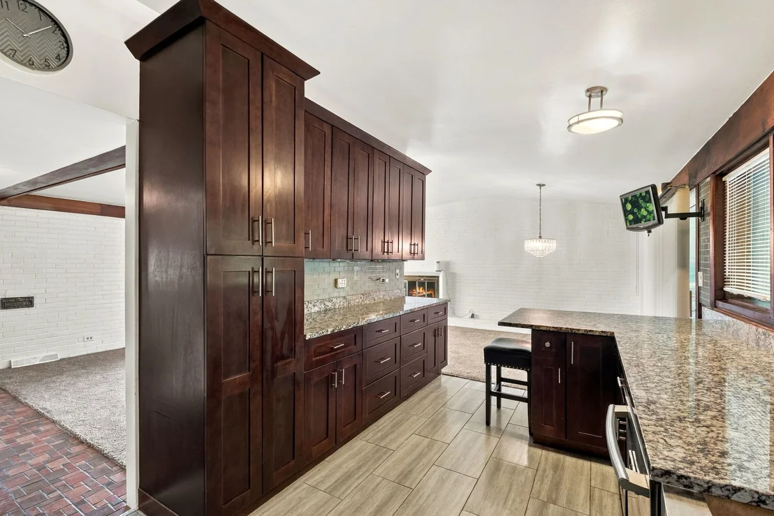Photo of 624 Brookwood Drive