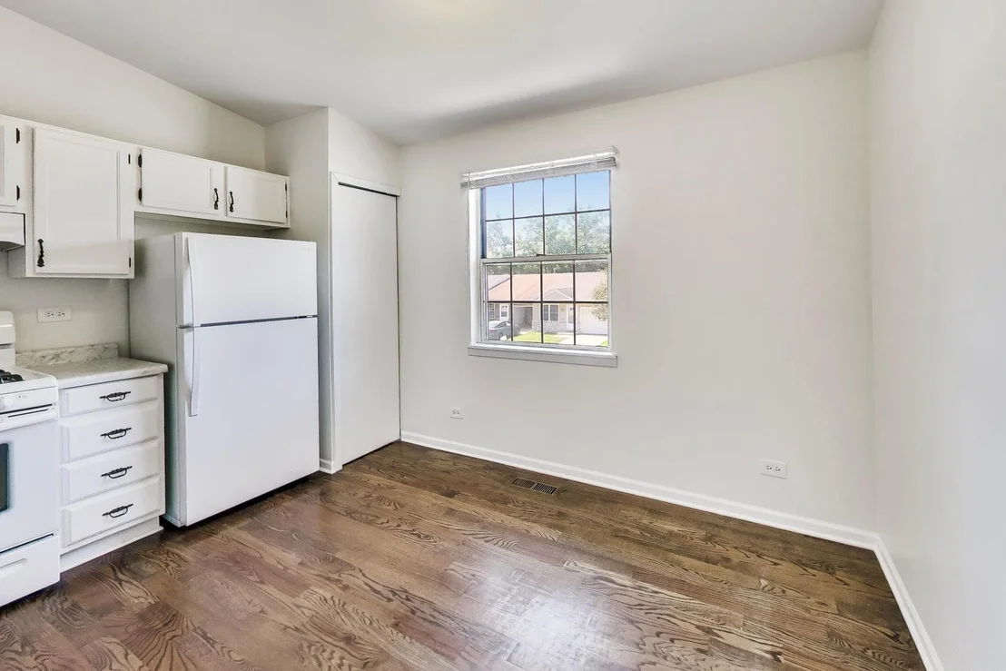 Photo of 1116 RIVERWOOD Drive