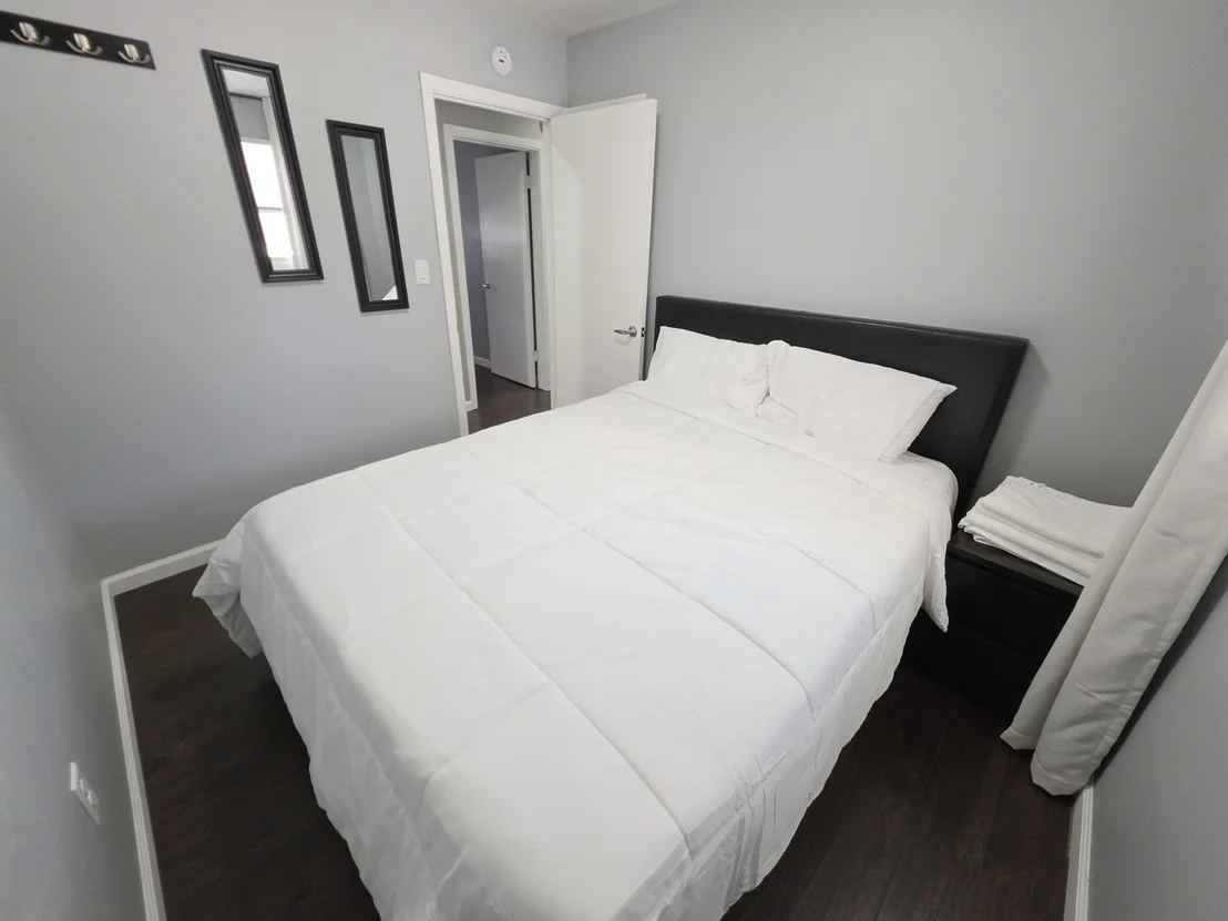 Photo of 2301 Greenbriar Lane