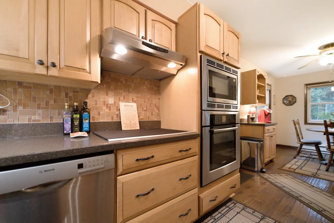 Photo of 330 S 5000w Road