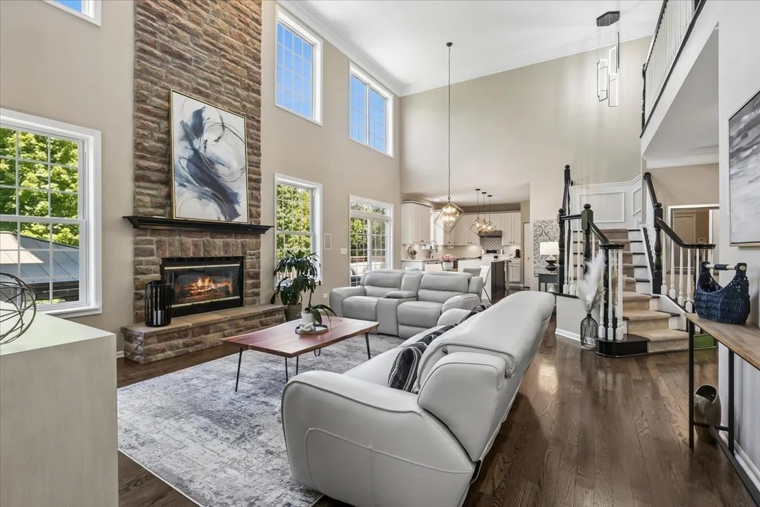 Photo of 1085 Waterview Circle