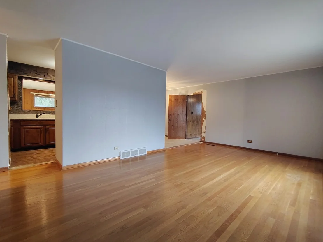 Photo of 15017 Sunset Avenue