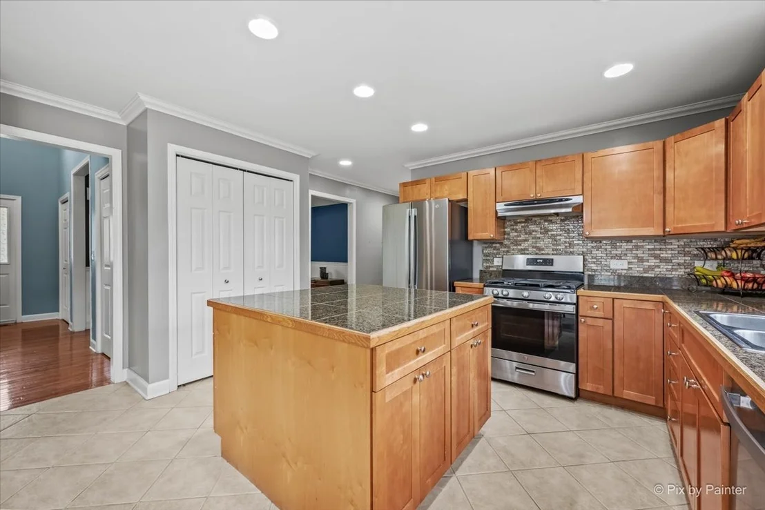 Photo of 810 Woodridge Trail