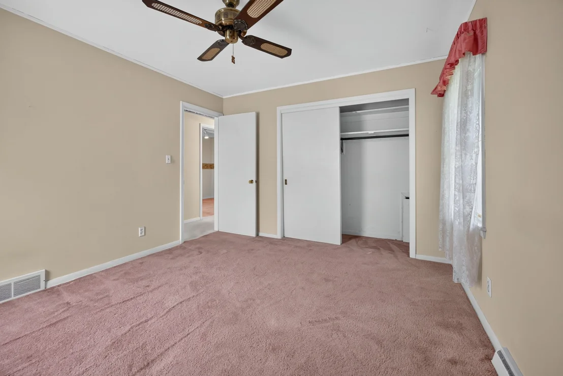 Photo of 405 Warren Avenue