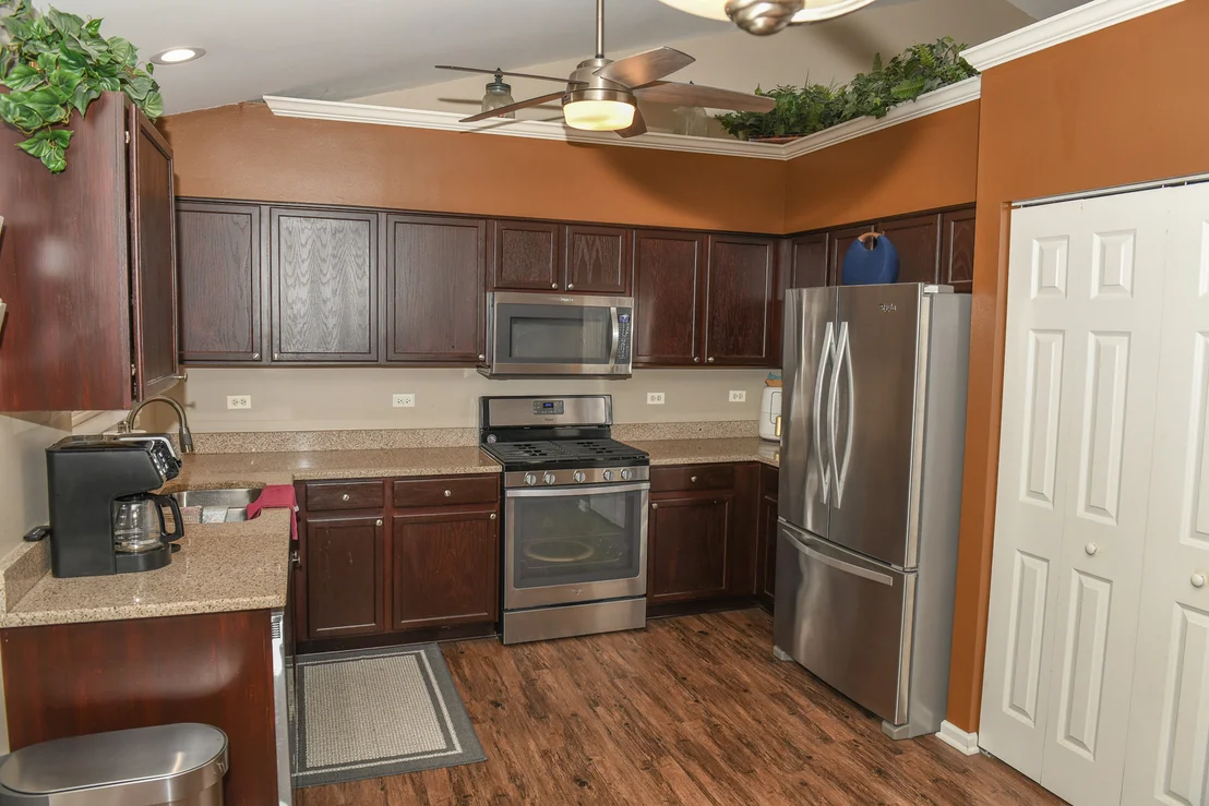 Photo of 910 Carlyle Drive