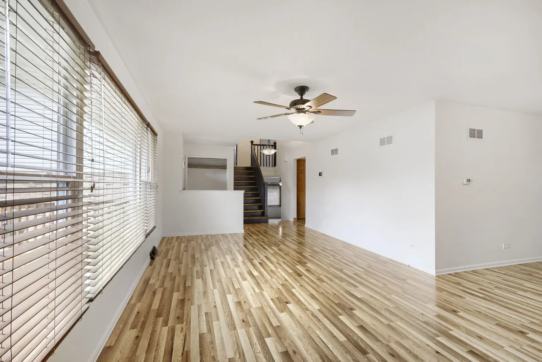 Photo of 816 W Heritage Drive