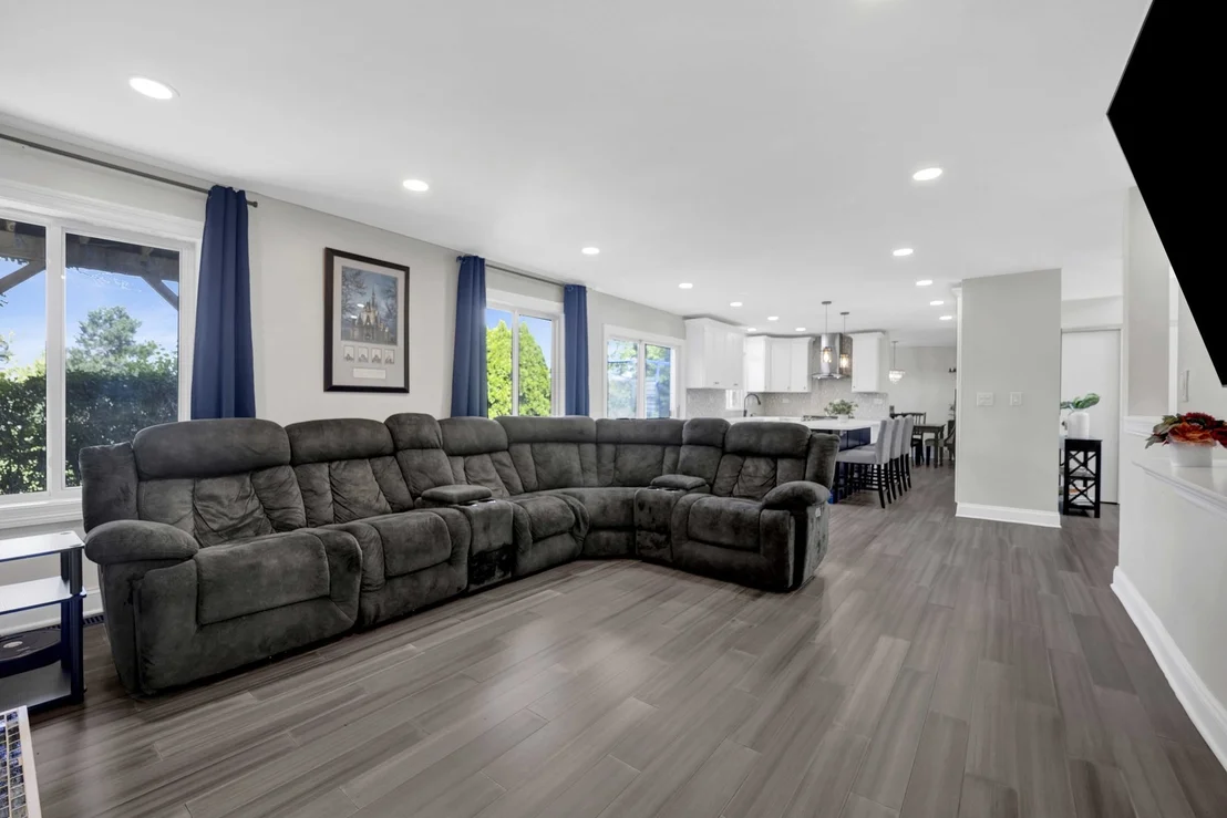 Photo of 6909 Twin Falls Drive