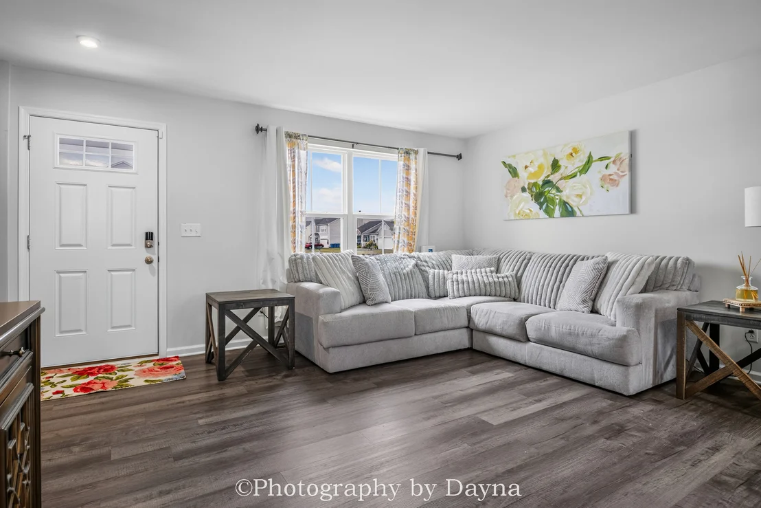Photo of 2306 Swallowtail Street