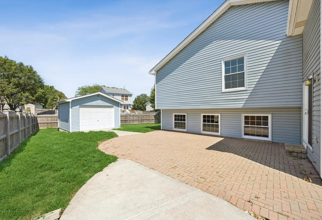 Photo of 1844 Kendall Ridge Boulevard