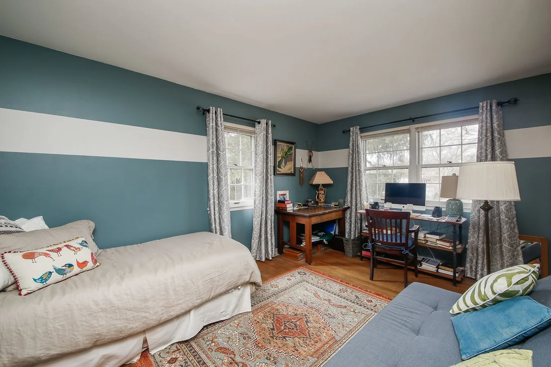 Photo of 447 Tennyson Road
