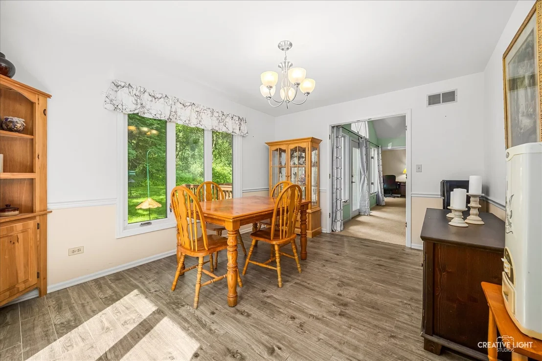 Photo of 17 White Oak Lane