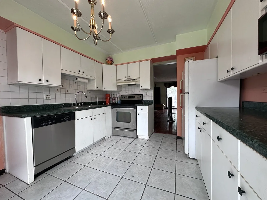 Photo of Unit 3 at 5408 Chateau Drive