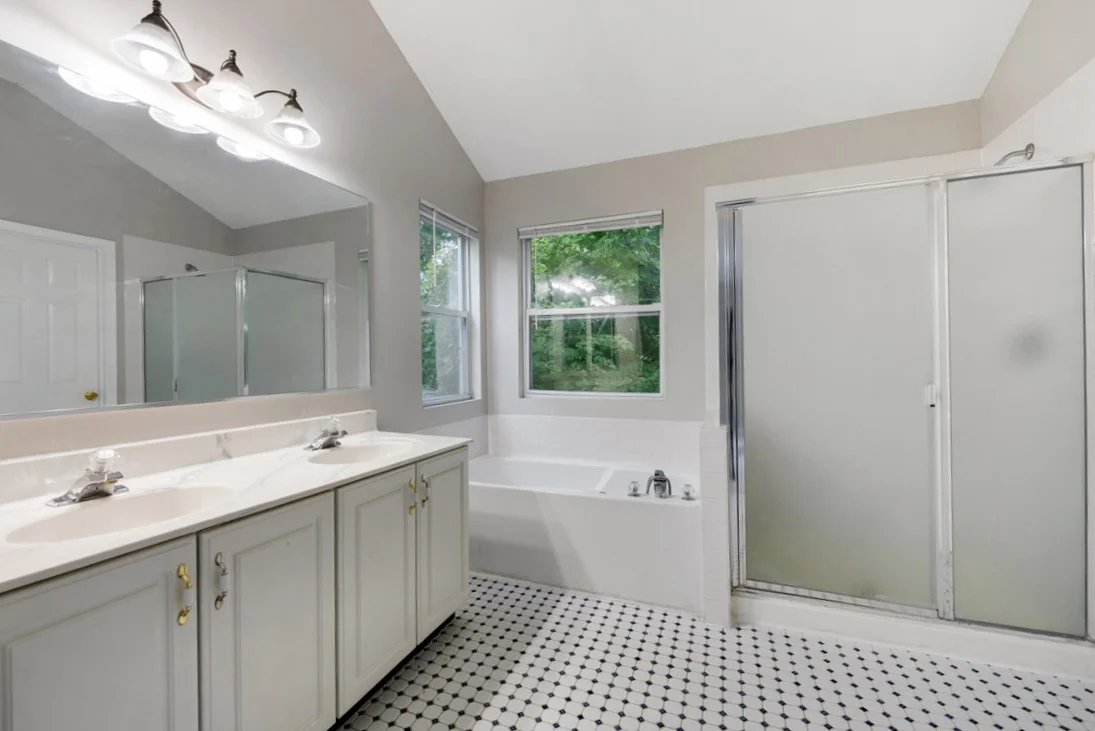 Photo of 1451 Richmond Lane