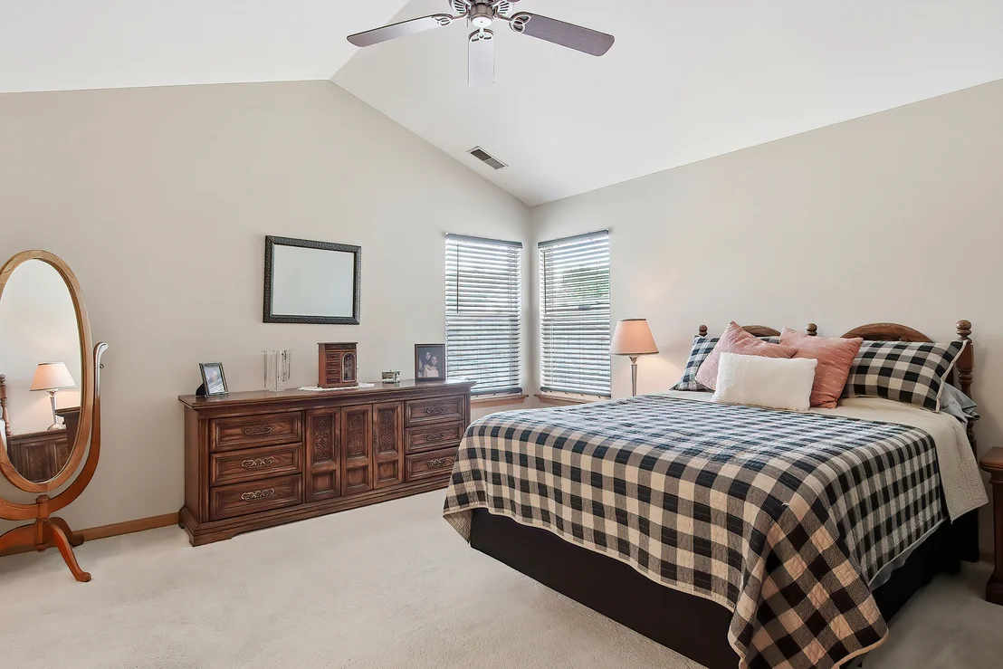 Photo of 783 Manor Road