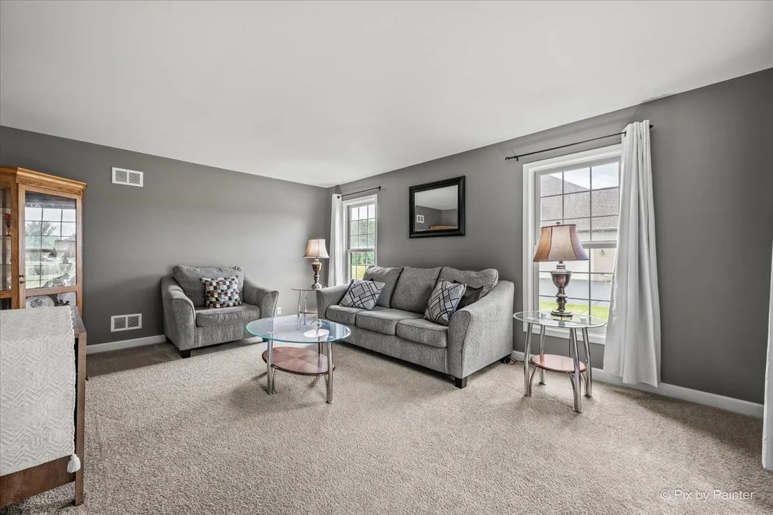Photo of 810 Woodridge Trail