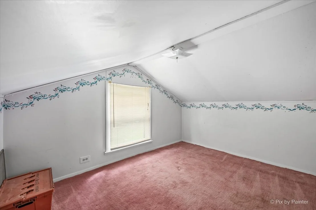 Photo of 2409 Grove Lane