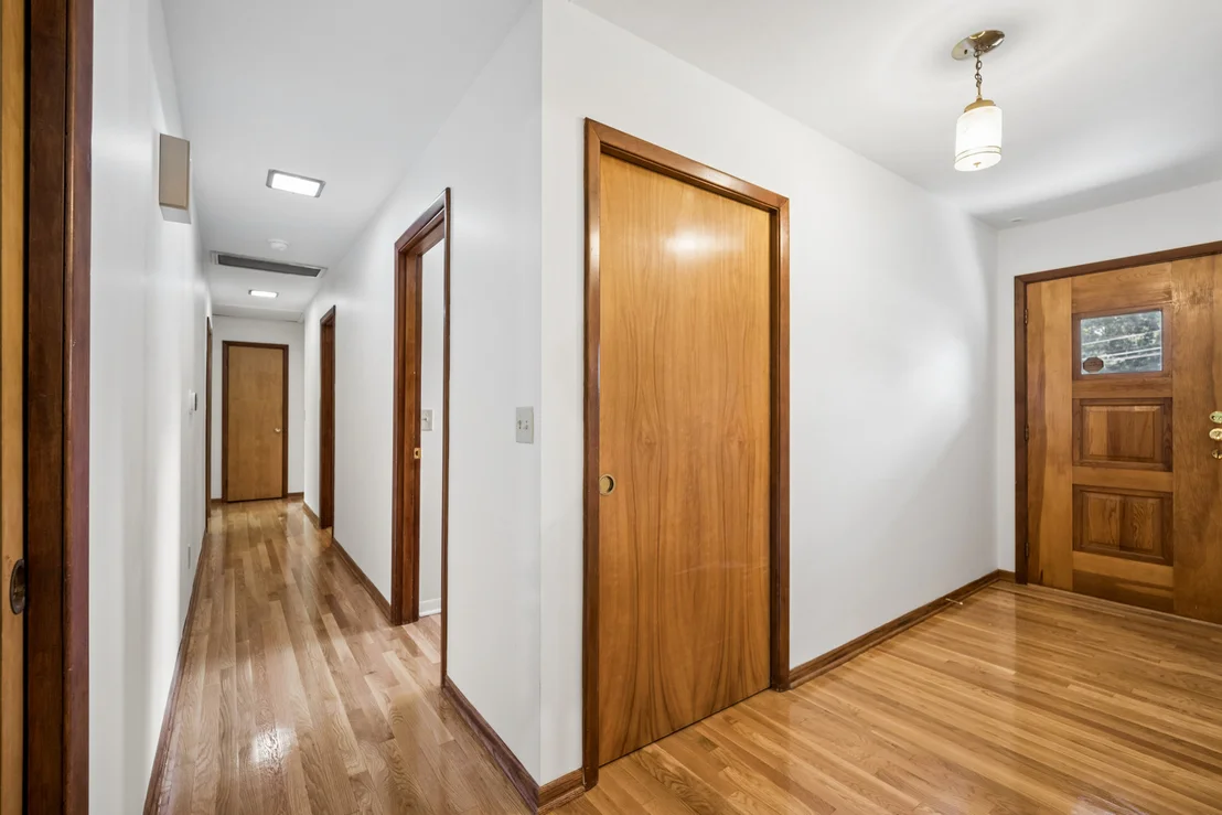 Photo of 1225 Oakdale Drive