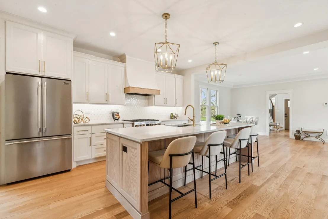 Photo of 885 Geneva Road