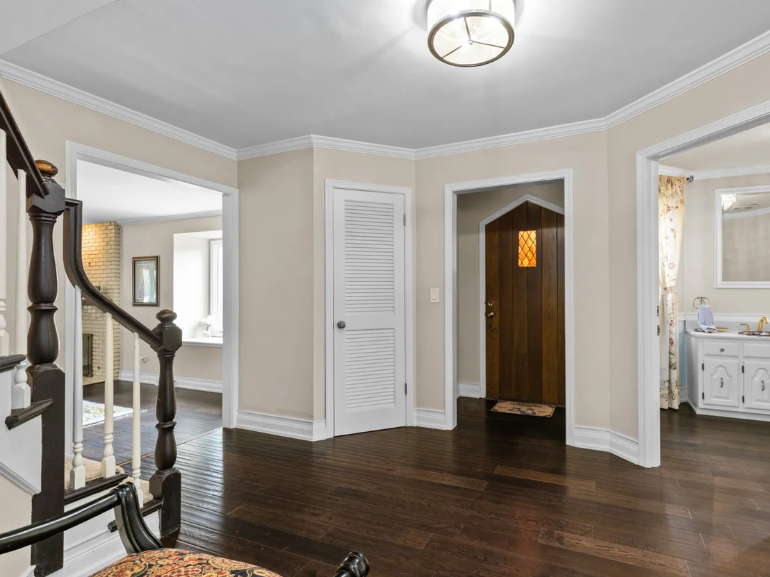 Photo of 155 Helm Road