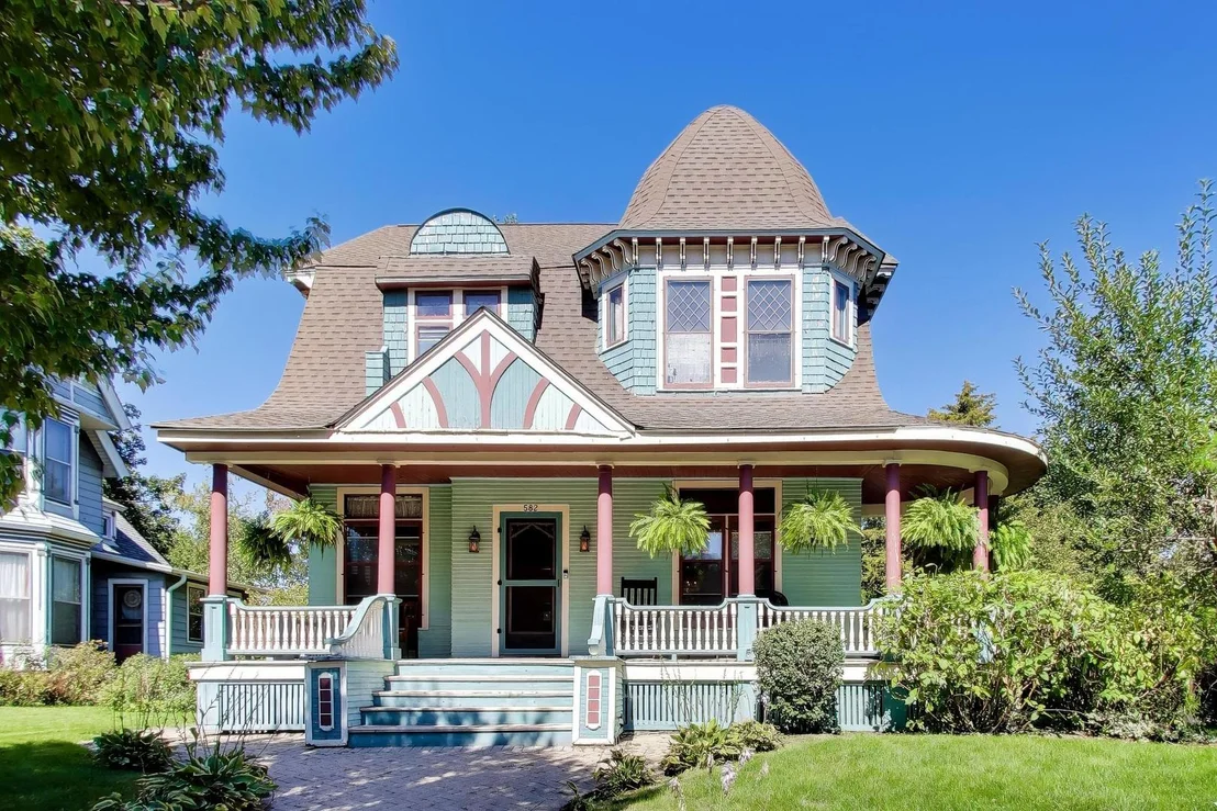 Photo of 582 PARK Street