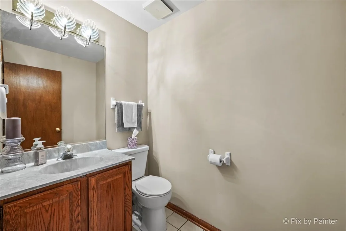 Photo of 765 Crest Drive
