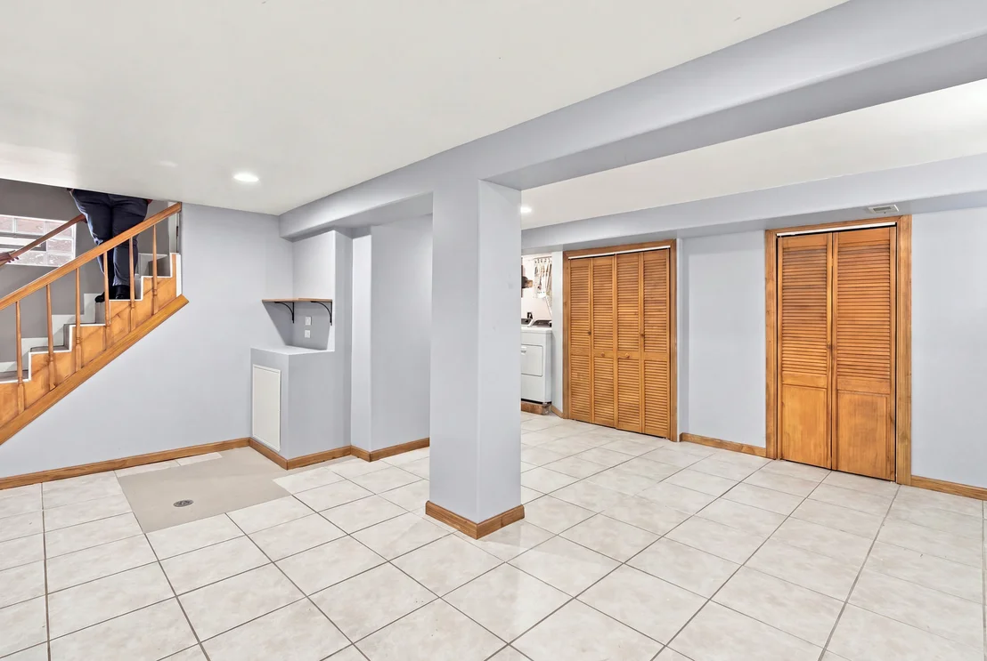 Photo of 3649 W 58th Place