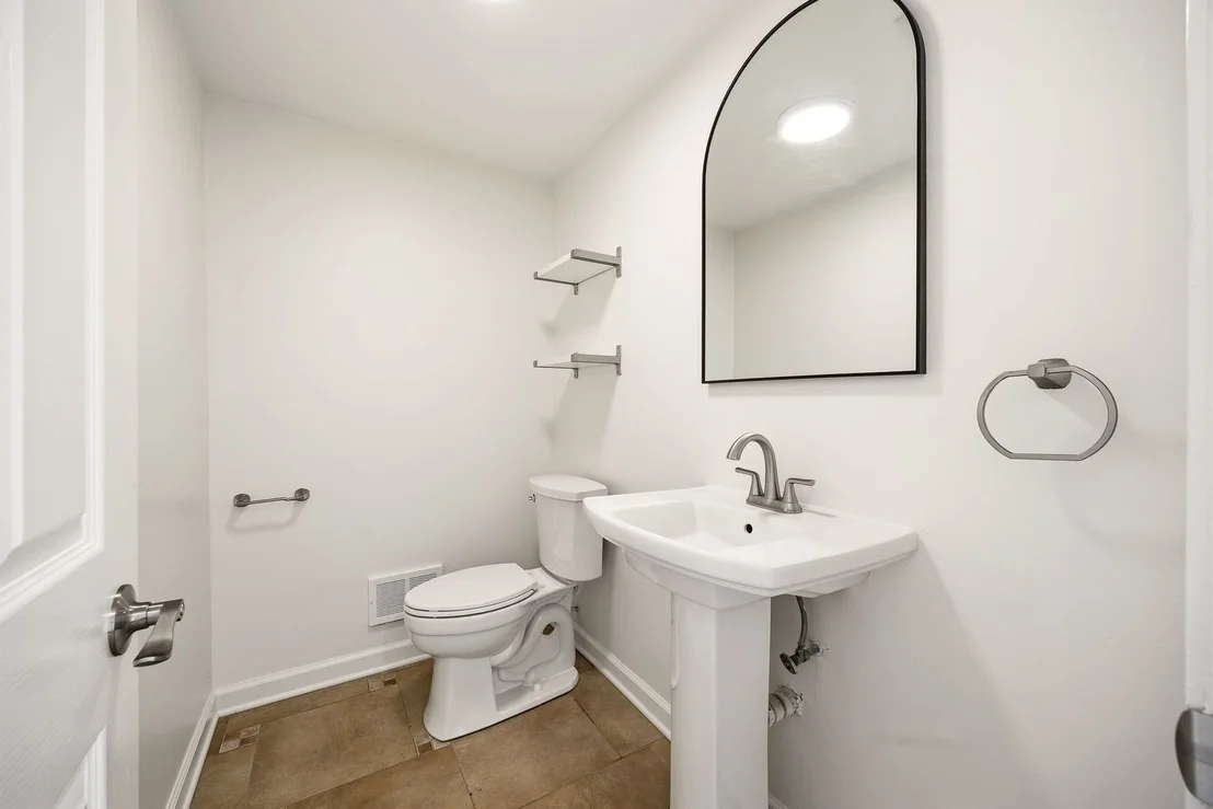 Photo of 215 HIBBARD Road
