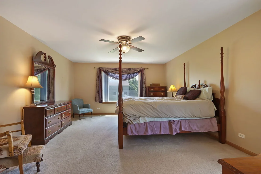 Photo of 992 Curran Place