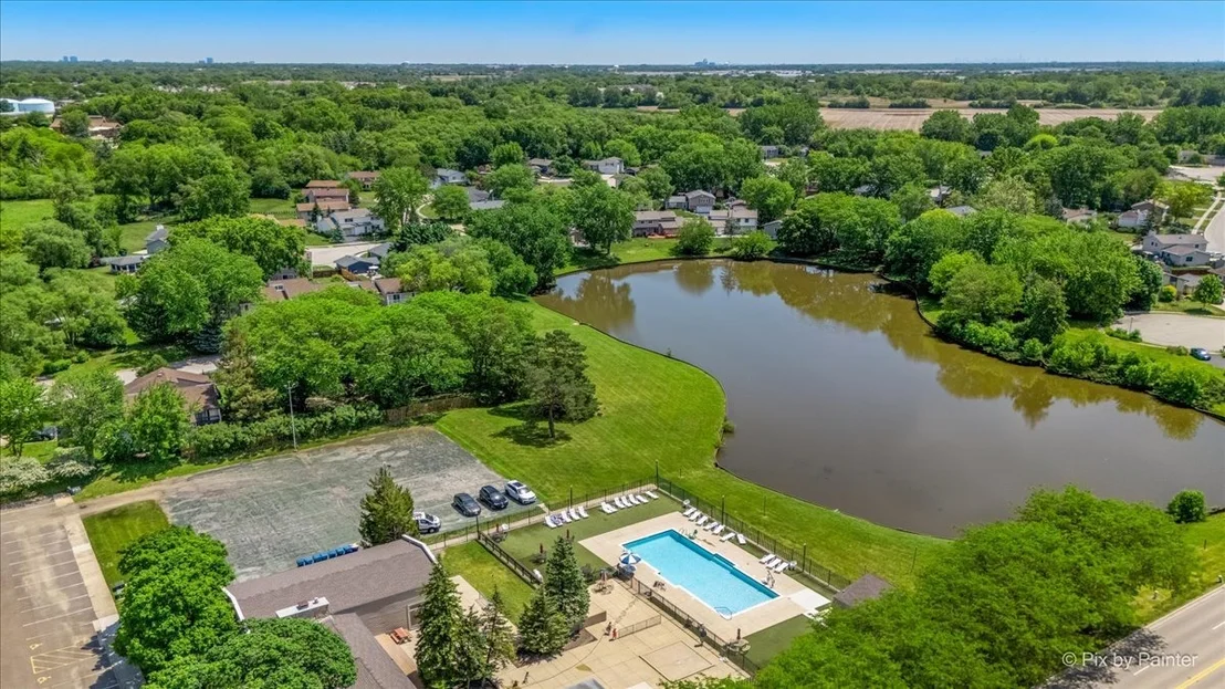 Photo of 858 SHOREWOOD Drive