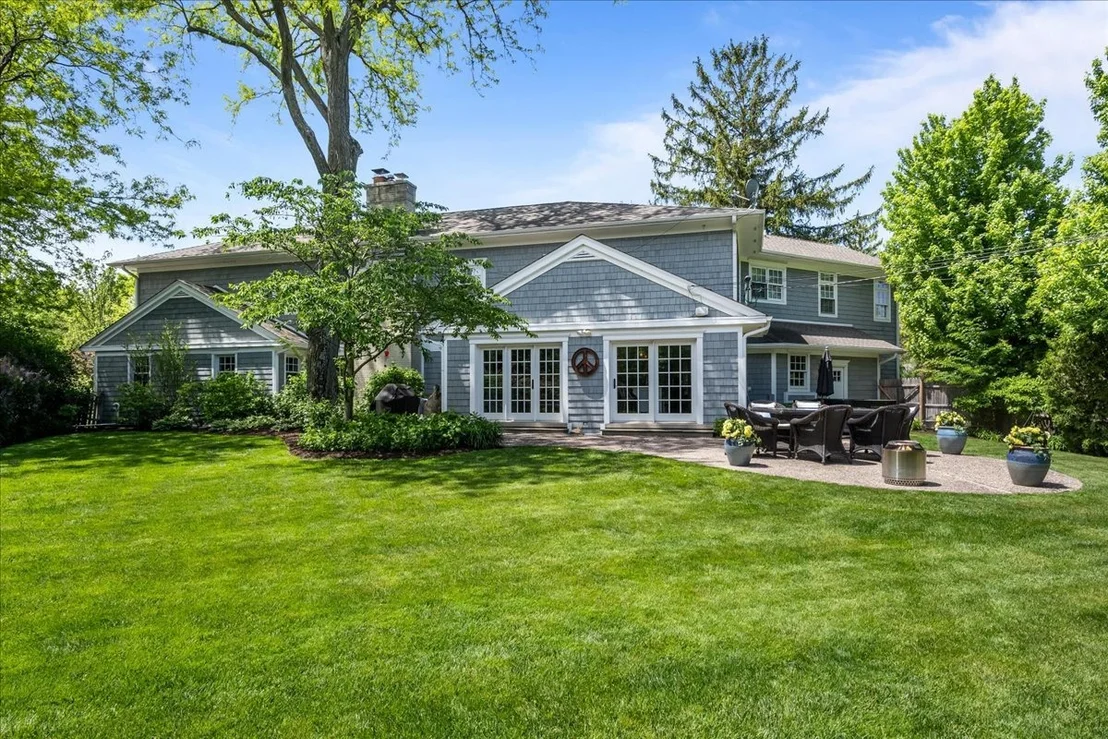 Photo of 1087 Bluff Road