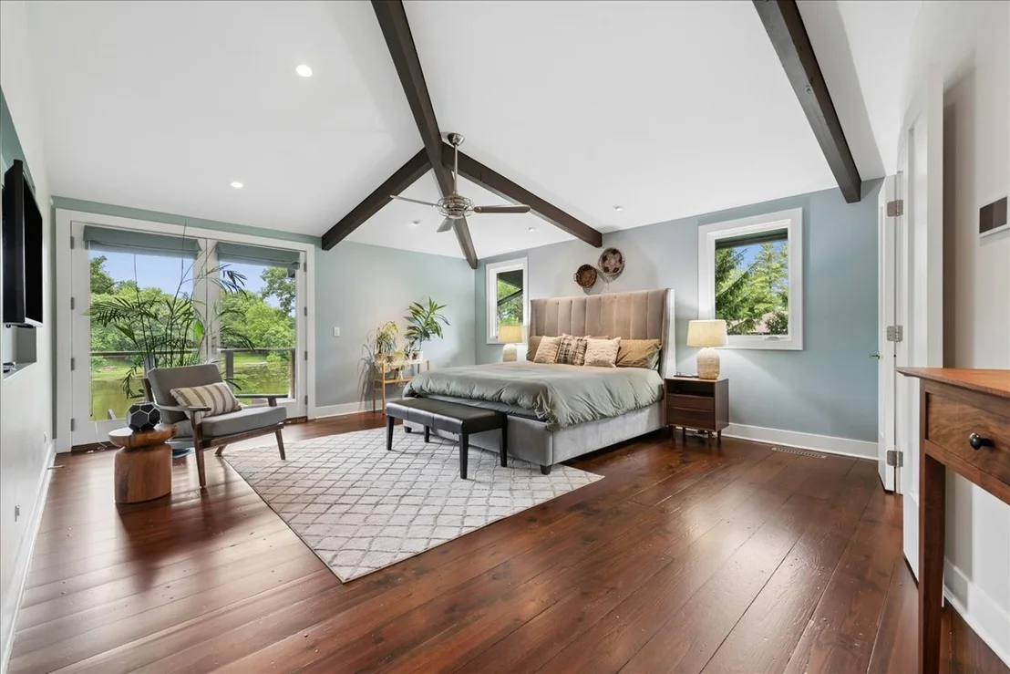 Photo of 83 Lakeview Parkway